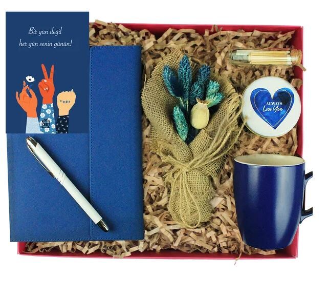Kadınlar Günü Hediye Kutusu