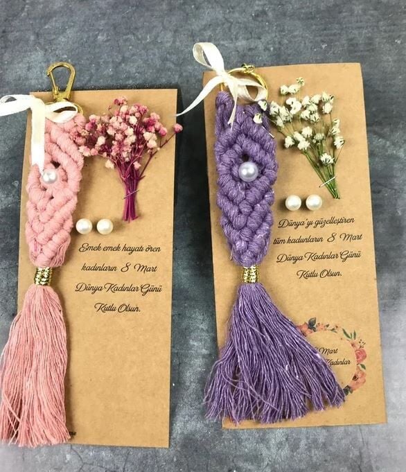 Kadınlar Günü Makrome Anahtarlık