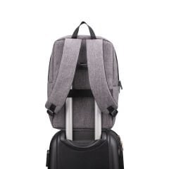 Classone Triesta Serisi, Geri Dönüştürülmüş kumaş,15.6 inch Uyumlu Macbook, Laptop, Notebook Sırt Çantası- Keten Gri