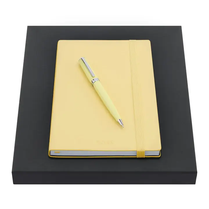 Hugo Boss - Set Açık Sarı (Tükenmez Kalem ve A5 Not Defteri)