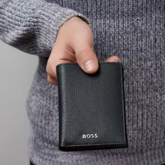 Hugo Boss - Kapaklı ve Para Cepli Kartlık Klasik Desenli Siyah