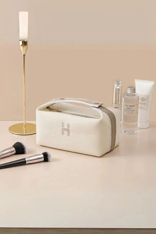 Makyaj Çantası