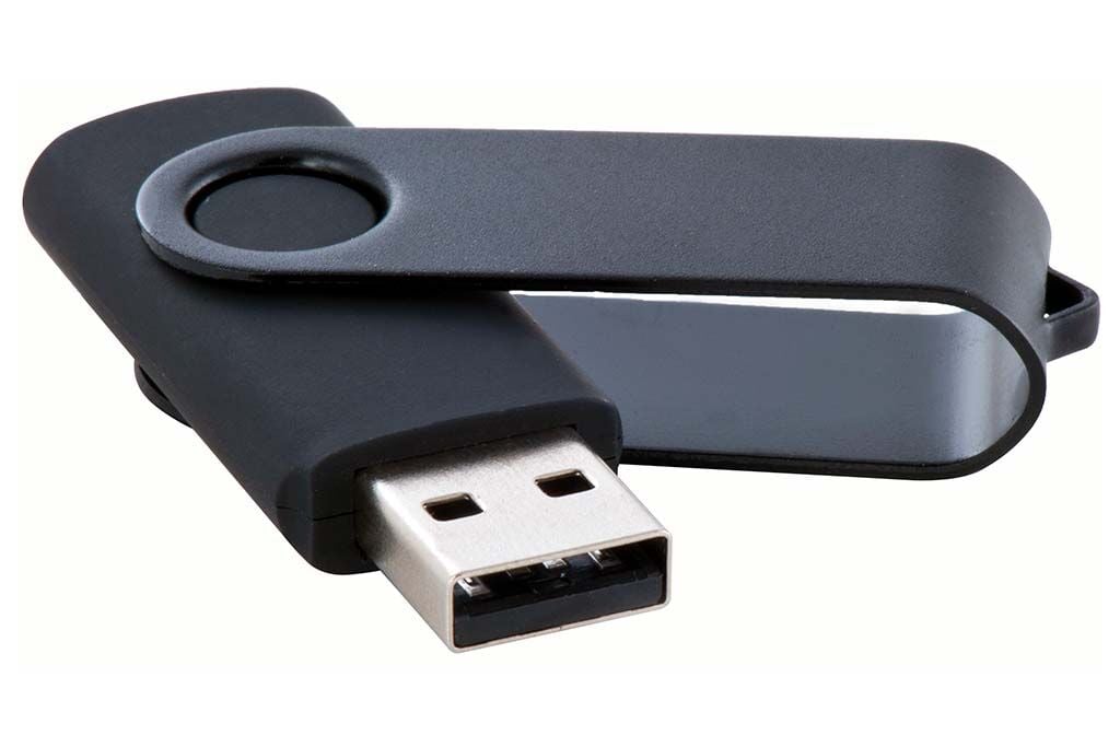Döner Kapaklı USB Bellek