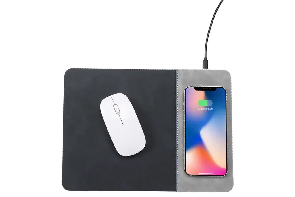 15W Kablosuz Hızlı Şarj Özellikli Deri Mouse Pad