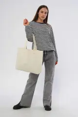 Kolon Saplı Kanvas Yatay Çanta